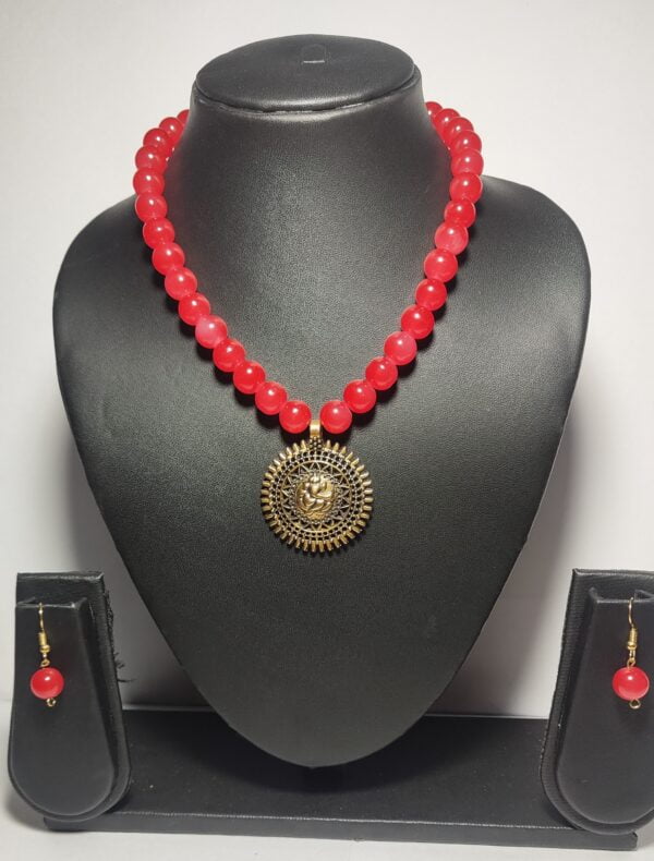 Neckles Set